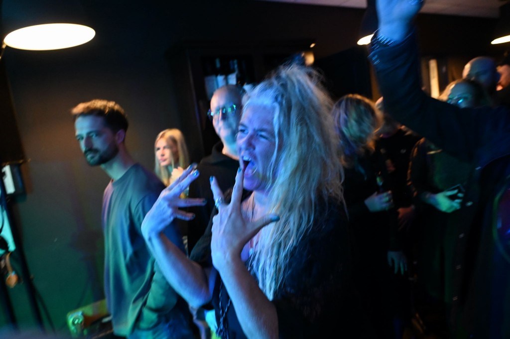 ../Images/10 jaar Ro's Barbershop 225.jpg